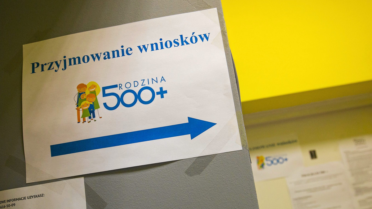 500 plus na 2023 r. Kiedy złożyć wniosek, żeby zachować ciągłość wypłat?