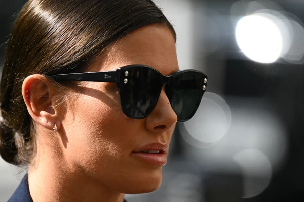 "SILOVANA SAM sa 12 godina, MAMA ZBOG SRAMOTE nije htela da prijavi policiji, mislila je da ću OBRUKATI PORODICU": Supruga slavnog fudbalera prošla kroz PAKAO