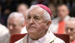 Pedofilia w Kościele. Nuncjatura: Wina bpa Szkodonia nie została udowodniona