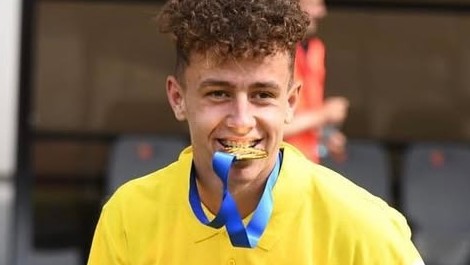 Futbalista Luca Manolache.