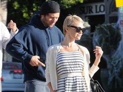 Koniec ery seksbomby?! Pamela Anderson obcięła włosy "na Igę Wyrwał"