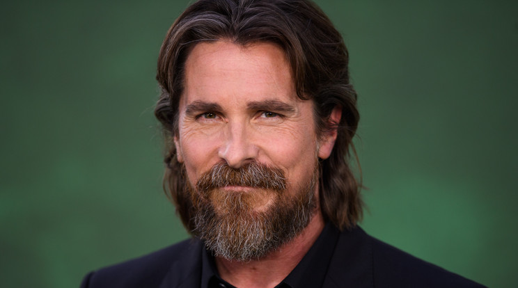 Christian Bale teljesen kopaszra nyírta a haját / Fotó: Northfoto