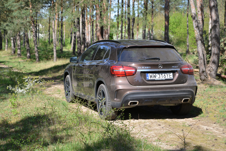 Mercedes GLA 220 4MATIC