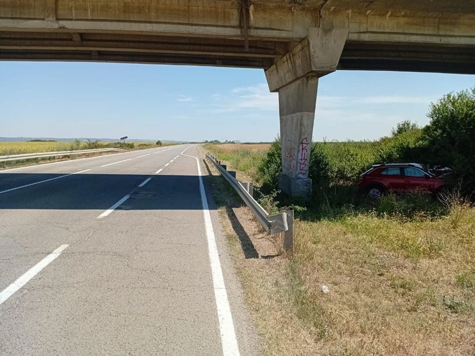 Pronađen mrtav muškarac u kolima u Inđiji