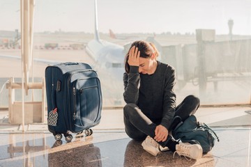 Ezért rosszabb a jetlag, ha kelet felé utazunk! Ezeket teheti ellene