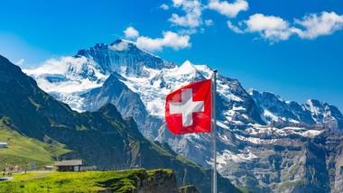 neutralność nie zapewnia ochrony. nawet szwajcaria zwiększy wydatki na wojsko. powód? rosja