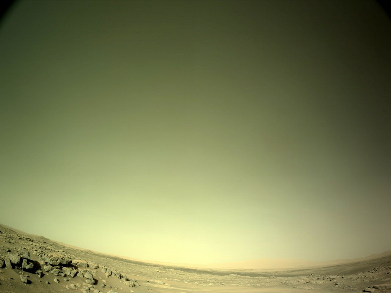 Marsjański horyzont w kraterze Jezero