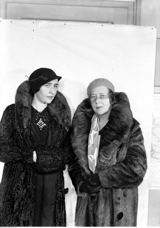 Irena Krzywicka i Maria Pawlikowska-Jasnorzewska, 1933 r. 