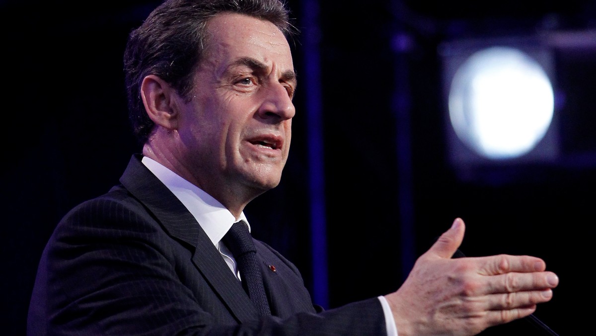 Nicolas Sarkozy, prezydent Francji, który walczy o reelekcję powiedział w radio, że w jego kraju jest zbyt wielu imigrantów. Dodał, że próby integracji imigrantów kończą się fiaskiem. Według AP prezydent stara się zdobyć głosy radykalnej prawicy.