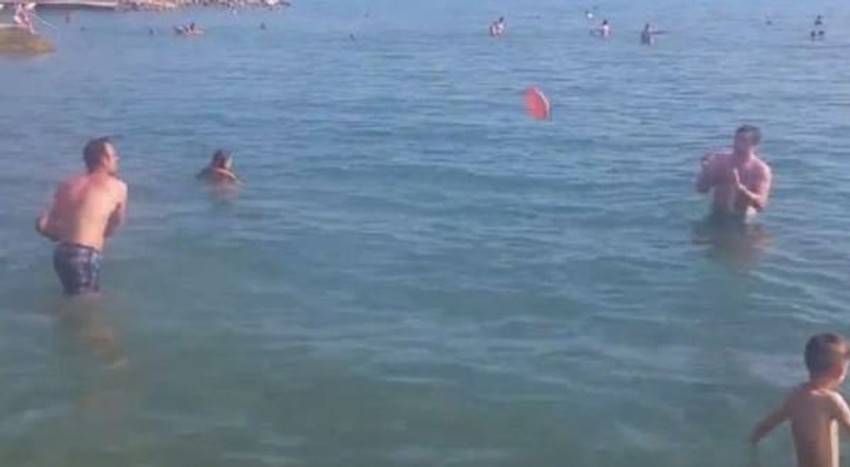 Bosanci se "dobaciju" frizbijem