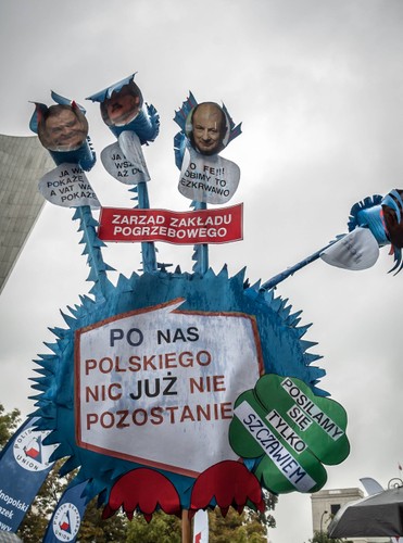 Związkowcy demonstrowali w Warszawie