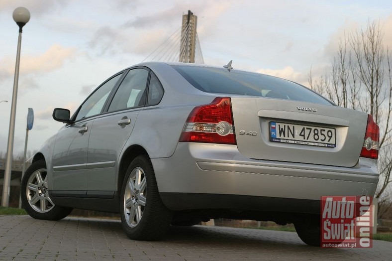 Volvo S40