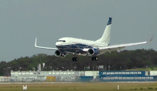 avion01 screenshot youtube