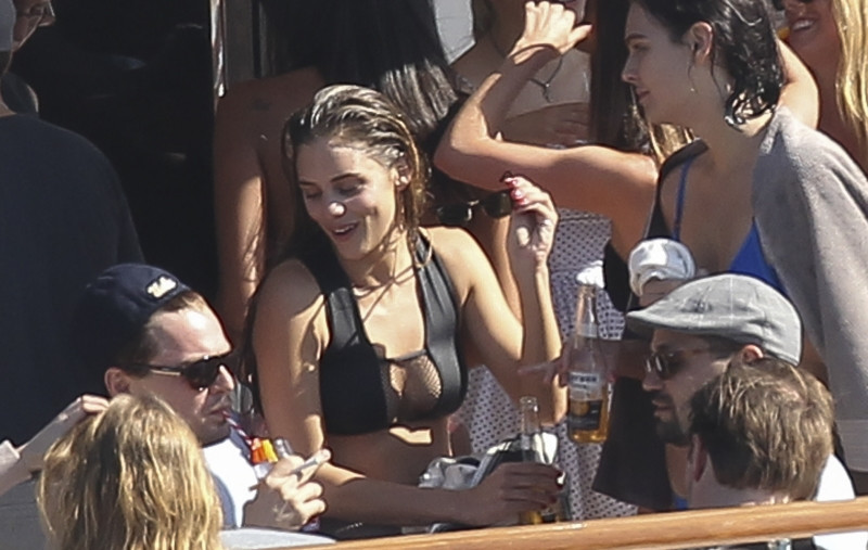 Leonardo Di Caprio, modelki w bikini i szalona impreza na jachcie