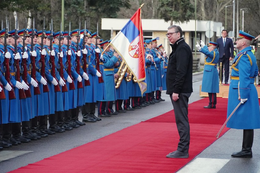 Aleksandar Vučić na smotri vojske