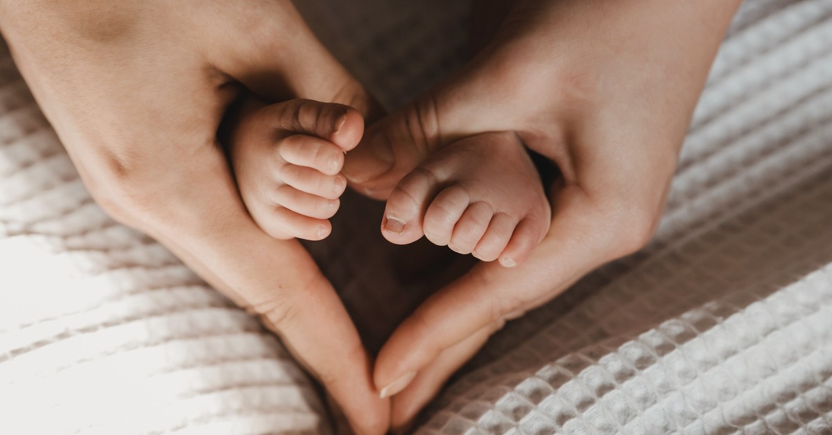 Zgłoszenie urodzenia dziecka w aplikacji mObywatel. Nowa usługa już dostępna dla rodziców