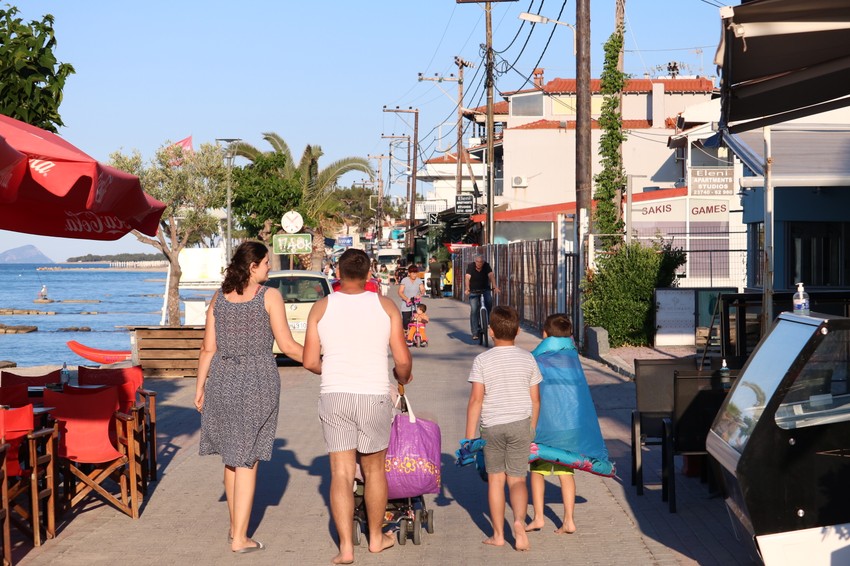 Prvenstveno, Pefkohori je porodično mesto