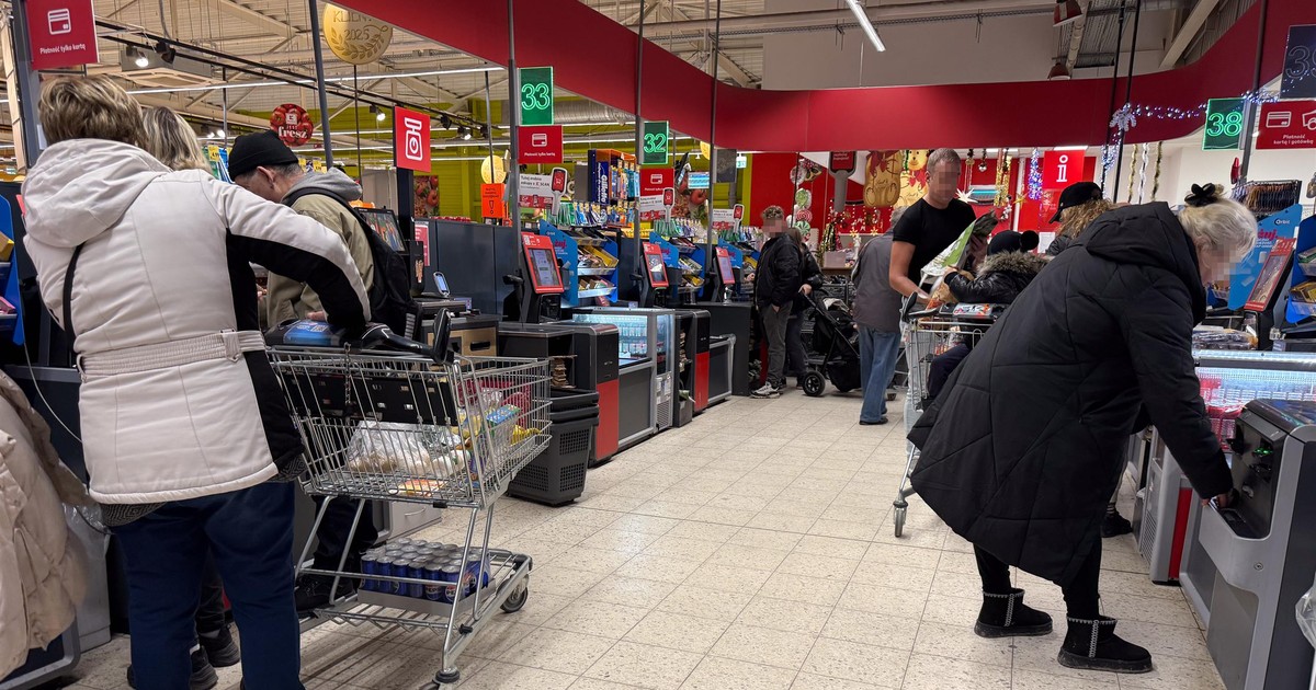 Na potęgę drożeje towar, który wykupują Polacy. Tak pozmieniali ceny w sklepach