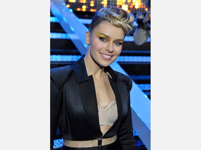 Odważny, żółty makijaż zaprezentowała ostatnio Natasza Urbańska