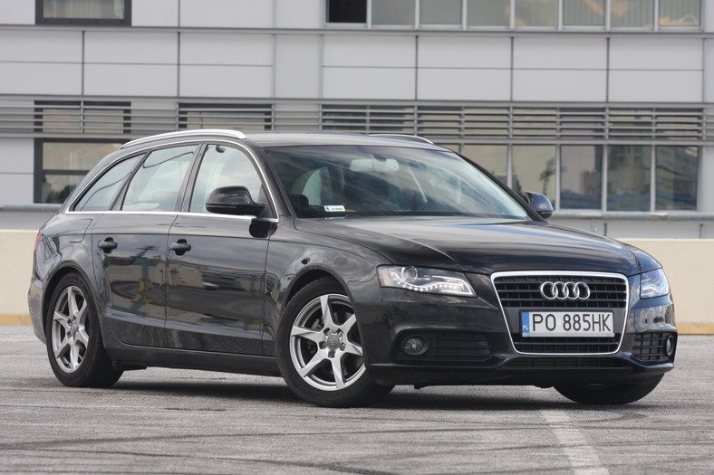 Audi A4 to jeden z najczęściej sprowadzanych do Polski modeli aut używanych. Audi A4 sprzed 13 lat to model B8 produkowane w latach 2007-2015.  Wszystkie silniki wysokoprężne wyposażone w filtr cząstek stałych, 5 gwiazdek w testach EuroNCAP.