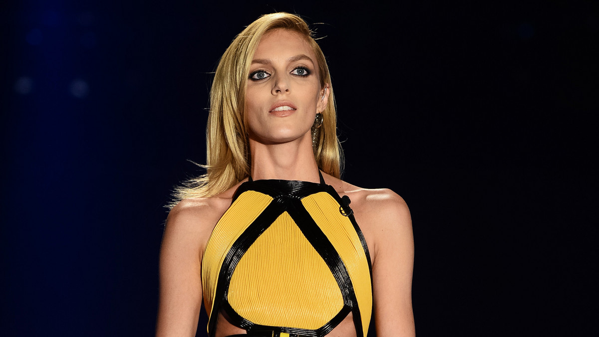 Anja Rubik pokazała gorące zdjęcie w bikini. Modelka wywołała fotografią spore zainteresowanie w komentarzach. Co pisały fanki gwiazdy?