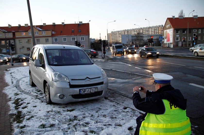 Policjant „skasował” radiowóz w Opolu