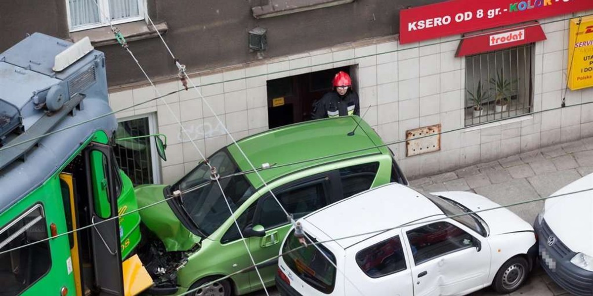 Tramwaj wjechał do sklepu! FOTO