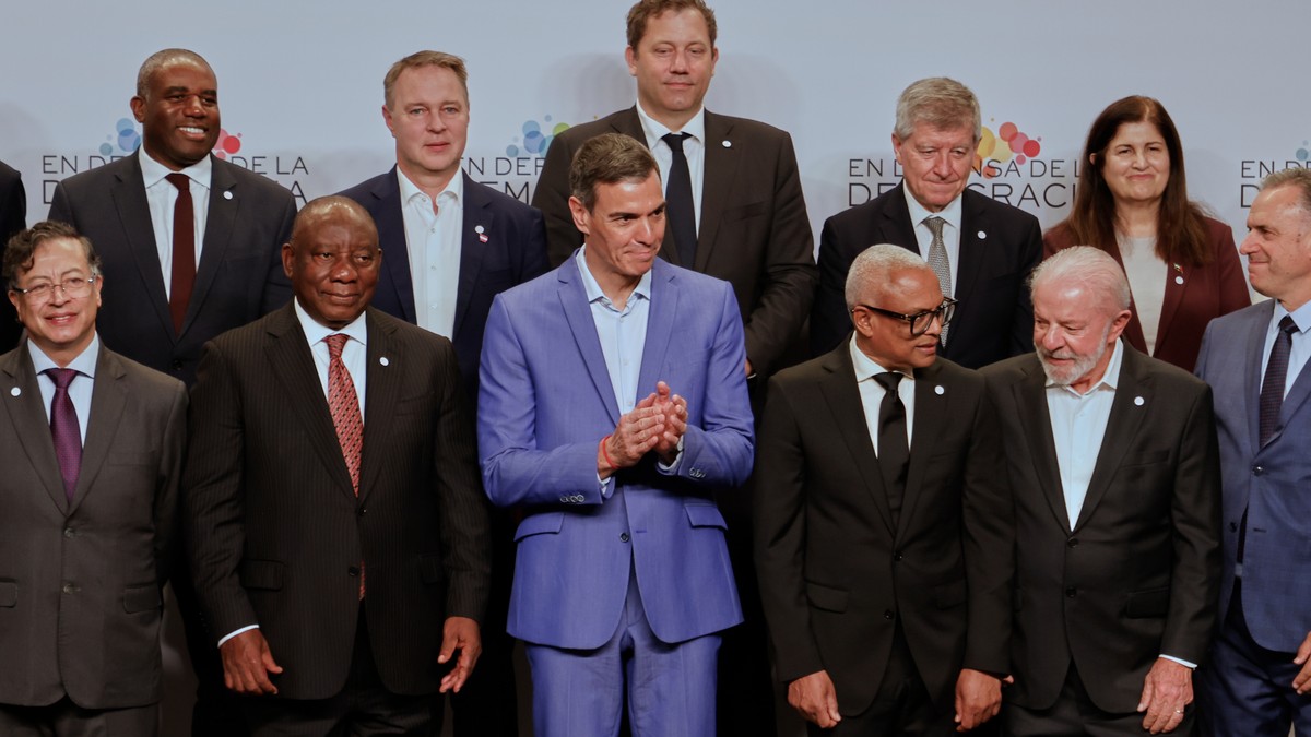 Pedro Sančez domaćin je levičarskim liderima u Barseloni