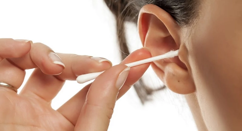 How to clean your ears 