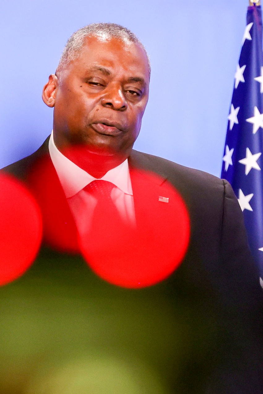 Lojd Ostin na sastanku NATO u Briselu