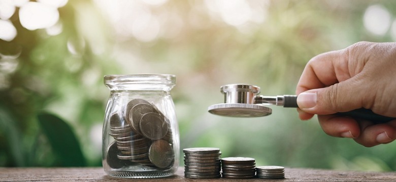 Zasiłek chorobowy w 2025. Jak długo ZUS wypłaca świadczenie i ile wynosi?