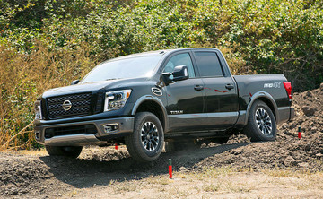 NISSAN Titan