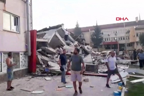 "STOTINE HILJADA LJUDI ĆE UMRETI" Evropa bi mogla da se nađe na udaru megazemljotresa, a prvi na udaru će biti grad u koji SRBI HRLE