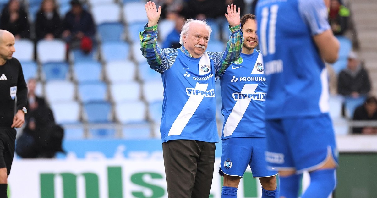 Farkasházy nem áruló: a Fradi-drukker humorista elárulta, hogyan került az MTK stadionjában a kezdőkörbe