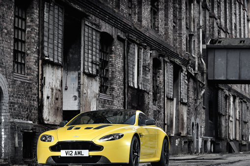 Aston Martin V12 Venage S