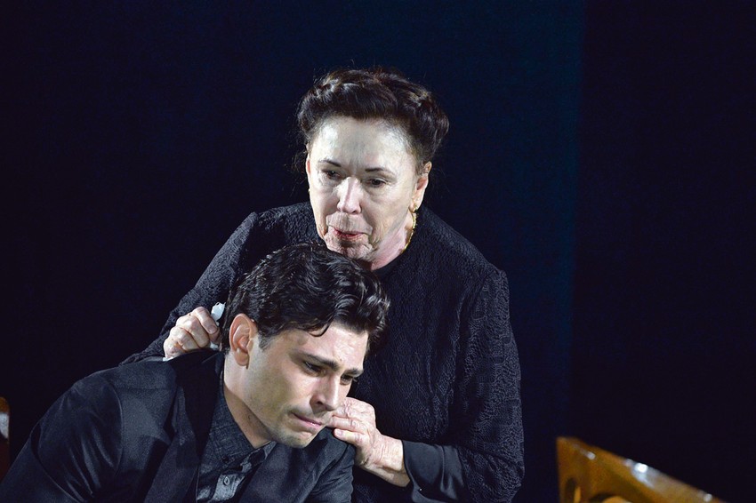 Jelisaveta - Seka Sablić i Marko Janketić u predstavi "Tako je ako vam se tako čini"