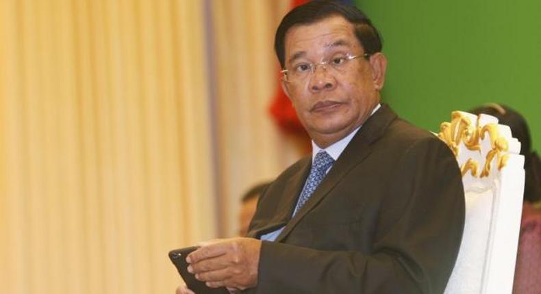 Cambodian PM reshuffles cabinet, but won't name names