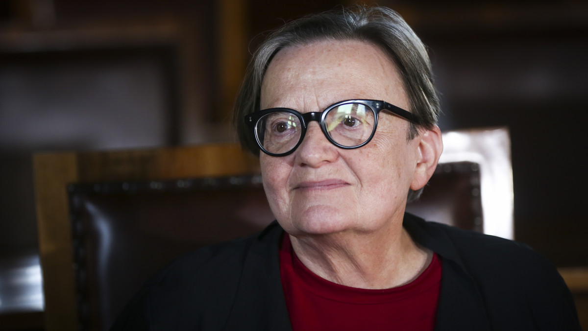 Agnieszka Holland pojawiła się na Oscarach 2019! Po gali wręczenia nagród reżyserka odpowiedziała na kilka pytań polskich dziennikarzy, m.in. TVN24. Skomentowała przede wszystkim brak nagrody dla "Zimnej wojny" i trzy statuetki, które otrzymała "Roma", największa konkurentka filmu Pawła Pawlikowskiego. - To tak jakby porównywać figi i daktyle - stwierdziła.