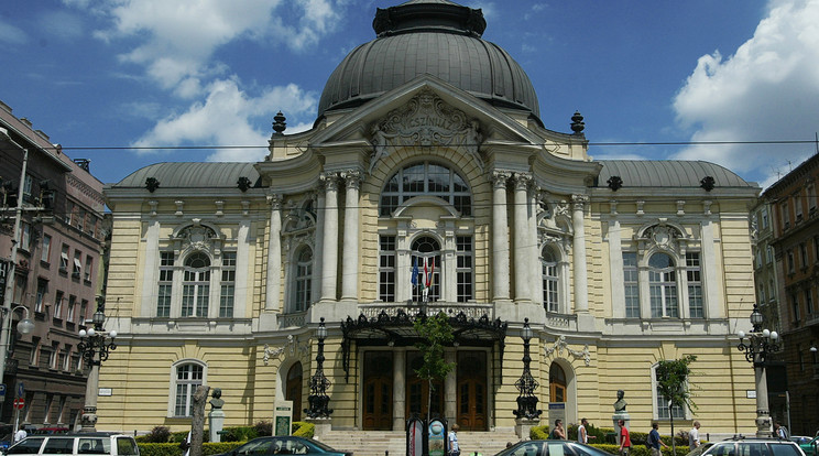 A patinás Vígszínház körül Eszenyi Enikő távozása óta sem ültek el a hullámok /Fotó: RAS-archívum