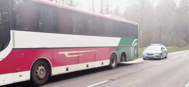 Policjanci nie mogli uwierzyć. Surowo ukarali kierowcę autokaru