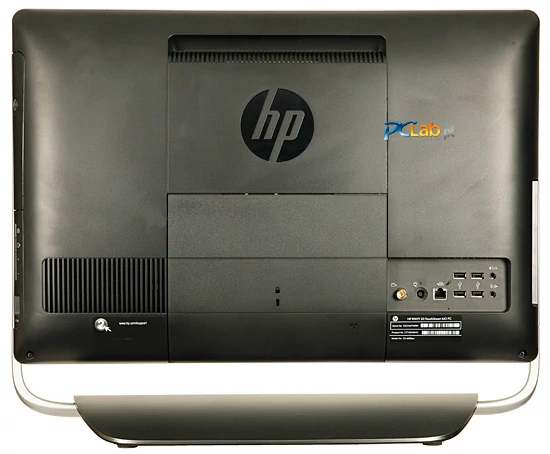Tył komputera firmy HP jest typowy, oprócz mocowania VESA nie wyróżnia się niczym na tle większości konkurentów