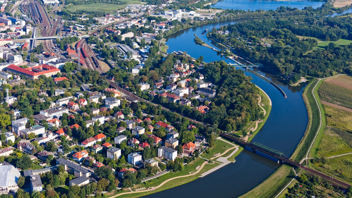 Opolski samorząd uruchomił dziś stronę internetową poświęconą obchodom 800-lecia miasta. Okrągłą rocznicę lokacji z 1217 r. opolanie zaczną oficjalnie świętować w sylwestra, jednak najważniejsze punkty programu obchodów jubileuszu są już znane.