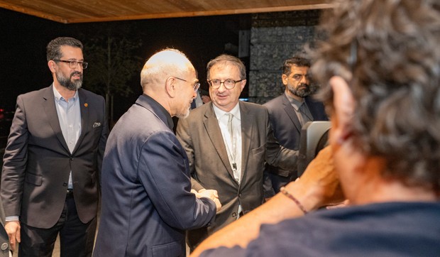 Predsednik Islamskog parlamenta Irana Mohamed Bager Kalibaf i švajcarski ambasador Volfgang Amadeus Bruelhart u odmaralištu Burgenštok