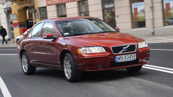 Volvo S60 (I, 2000-09)