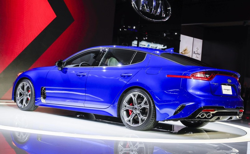 Kia stinger