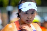 Peng Shuai, tenisistka, liderka światowego rankingu w grze podwójnej, oskarżyła o gwałt byłego wicepremiera Chin.