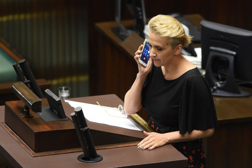 Sejm zdecydował w sprawie wotum nieufności dla Szydło i Rafalskiej