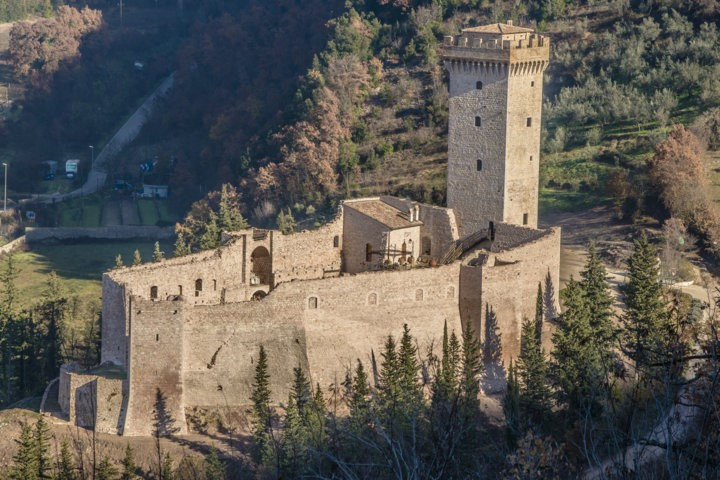 Zamek w miejscowości Foligno, Włochy