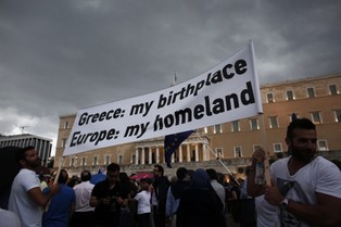 "Financial Times": Grecja wywłaszczy część depozytów? Varoufakis: To "złośliwe zamieszanie"