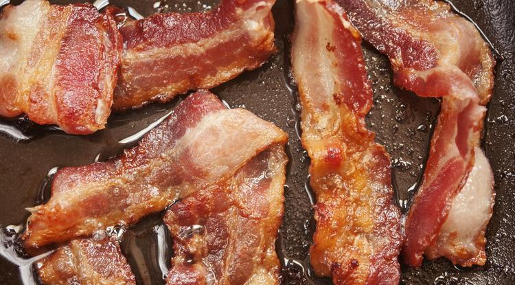 Így lesz tökéletes a sült bacon Fotó: Getty Images